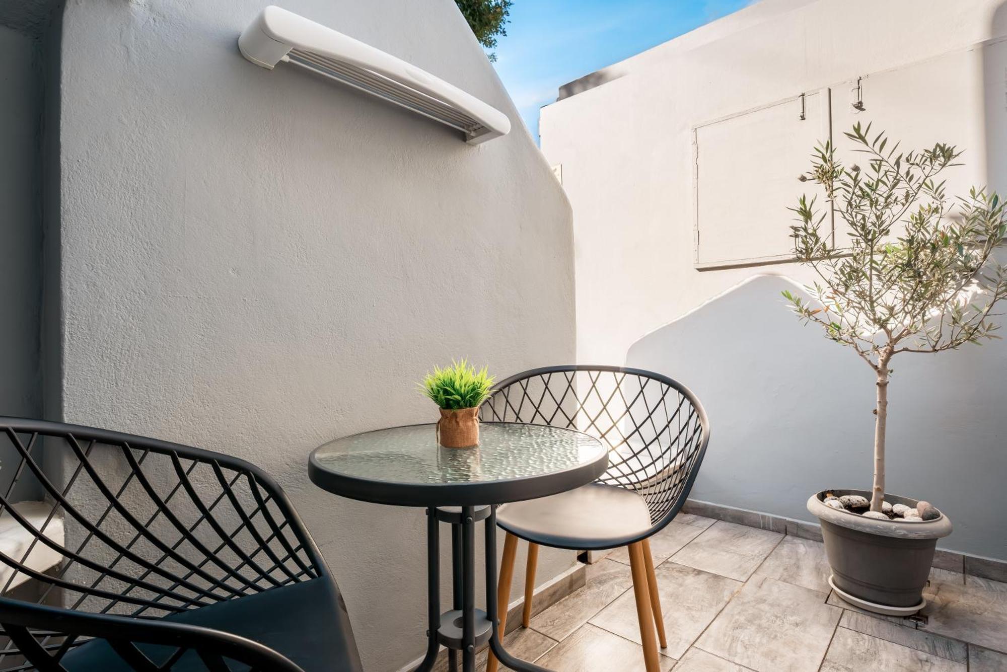 Oasis Suites Fira Тира Экстерьер фото