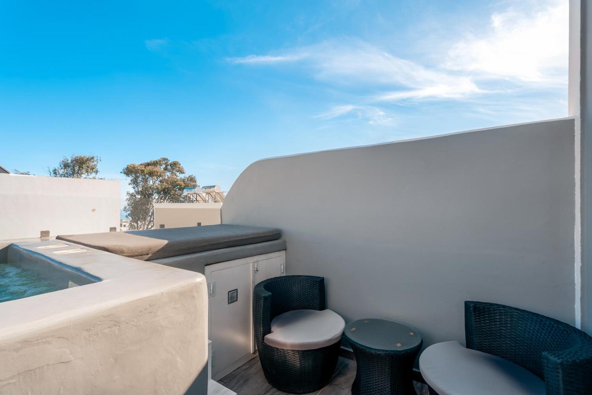 Oasis Suites Fira Тира Экстерьер фото